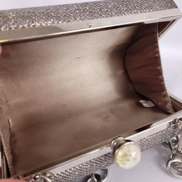 Vintage Metallic Handbag Clutch Metal Detachable Chain Babys Breath Resin Clasp - Picture 11 of 11